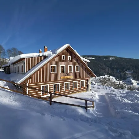 U Novotnych Pensionat 2*