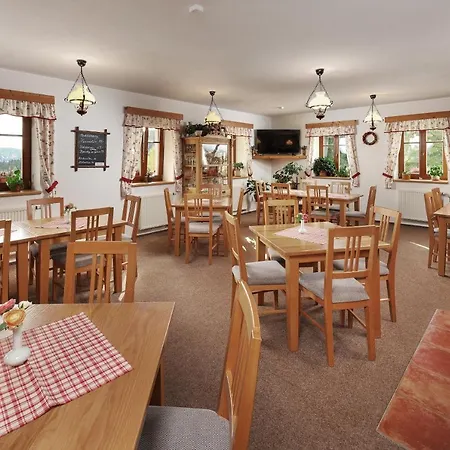 尤纳纹勒奇旅馆 招待所 Špindlerŭv Mlýn