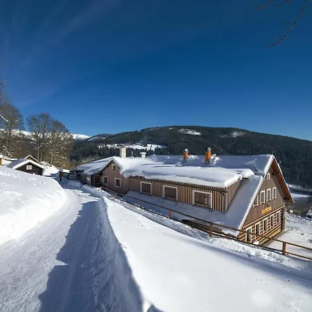 尤纳纹勒奇旅馆 招待所 Špindlerŭv Mlýn