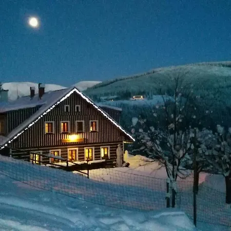 尤纳纹勒奇旅馆 2* Špindlerŭv Mlýn